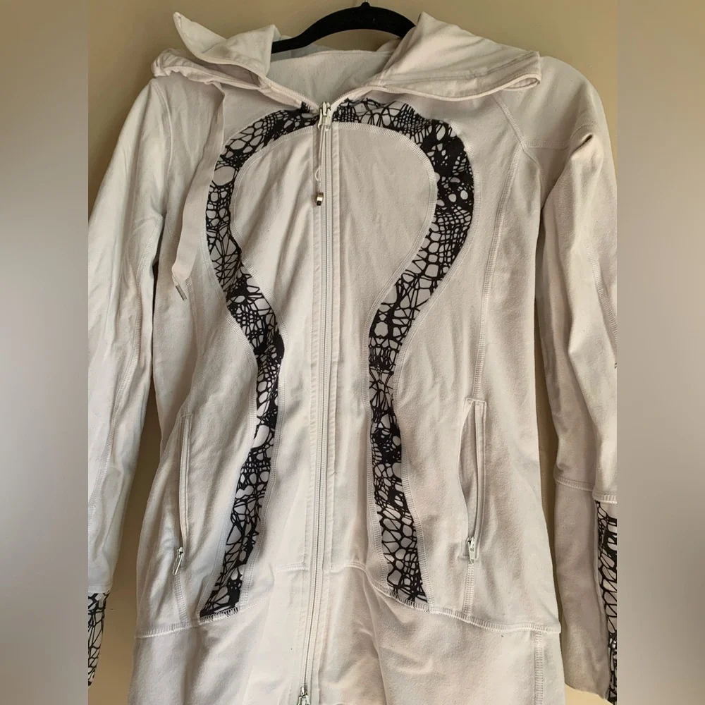 lululemon athletica White Black Women Jacket Coat Lightweight Athletic Size 4